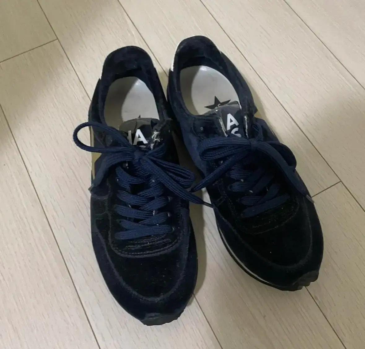 골든구스 여성스니커즈 판매