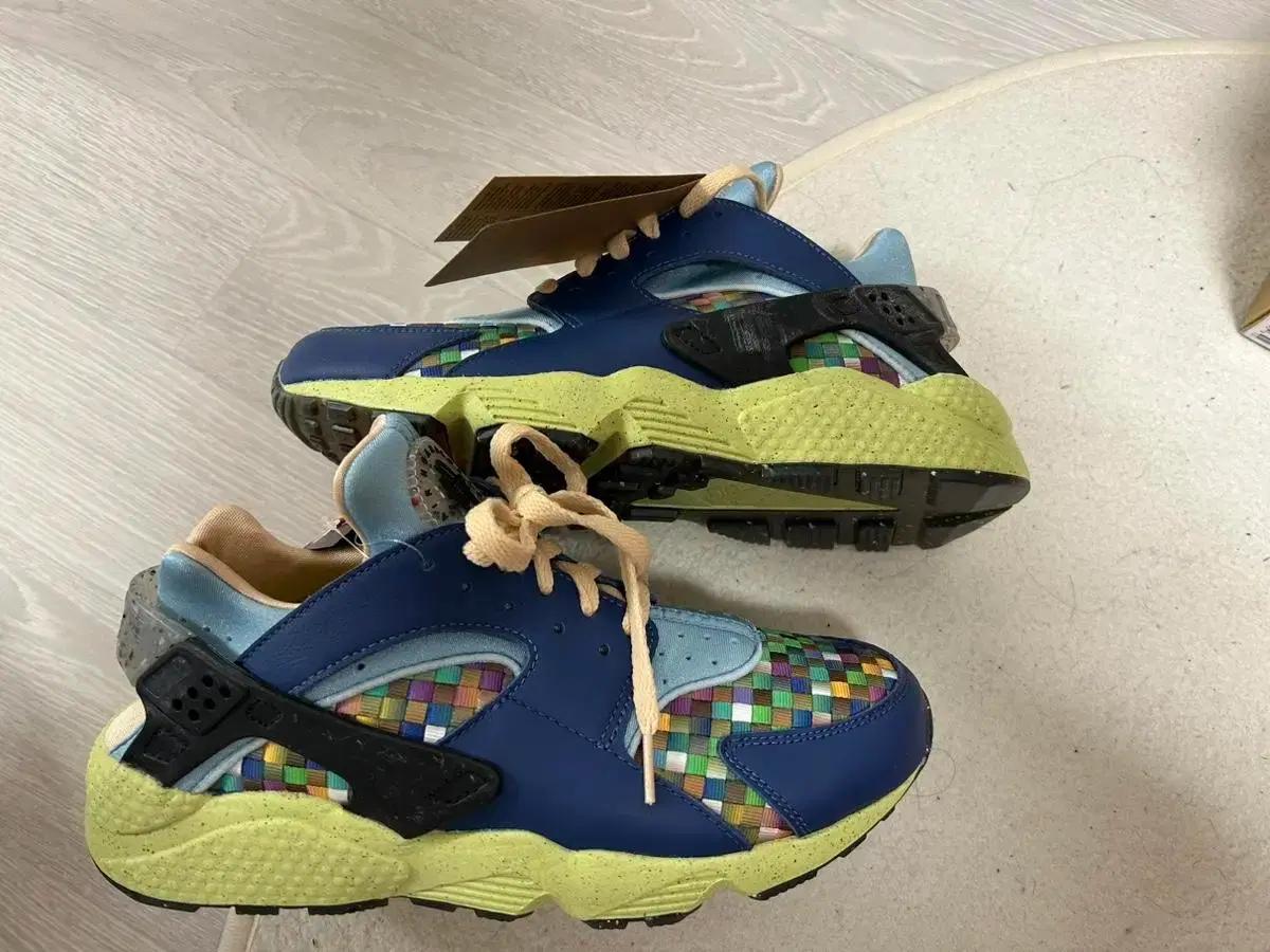 [265] 나이키 허라취 새제품 정가이하!