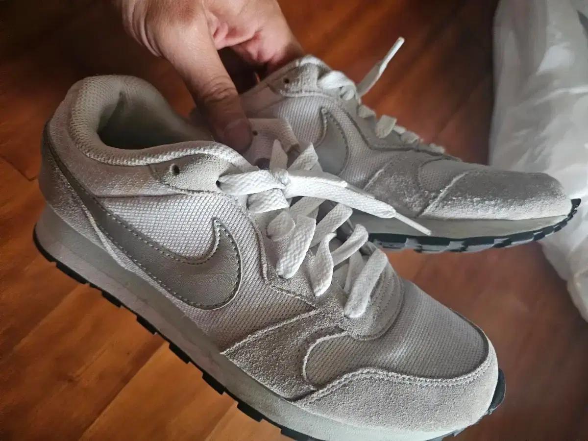 나이키 235 여성