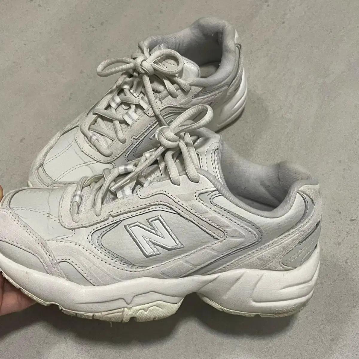 뉴발란스 452그레이 신발 운동화 220