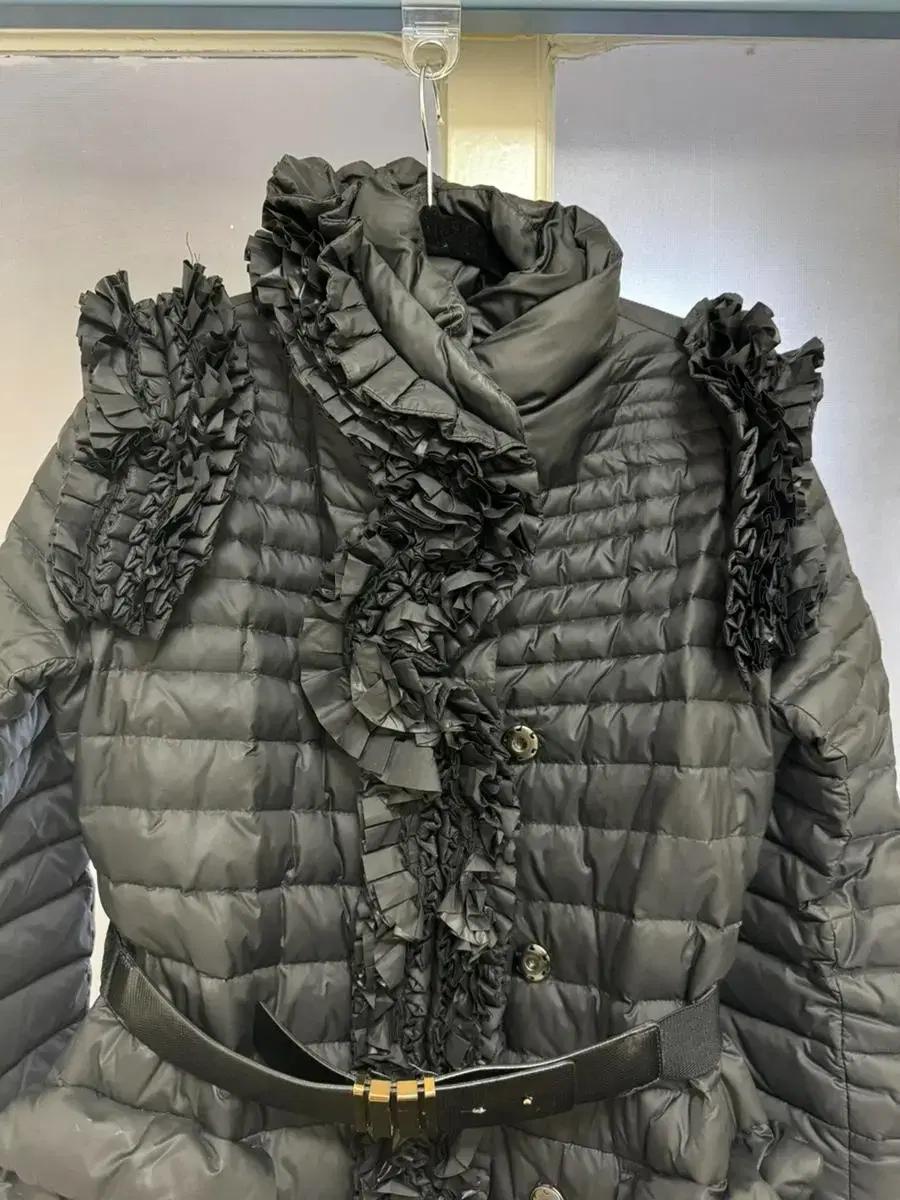 JS New York JS뉴욕 러플 벨트 덕다운 패딩 롱코트