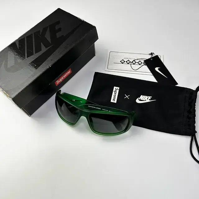 NIKE x SUPREME 19FW MOLTEN 나이키 슈프림 선글라스