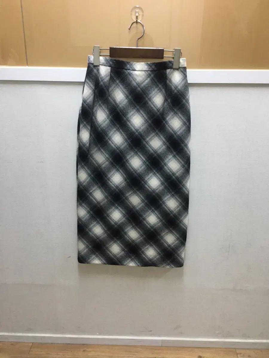 (55)셀린느 정품 울 체크 롱스커트 38사이즈