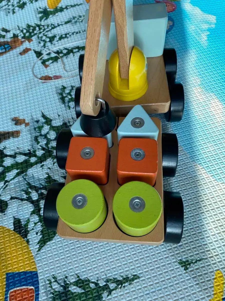 이케아 장난감 크레인차 웁스토