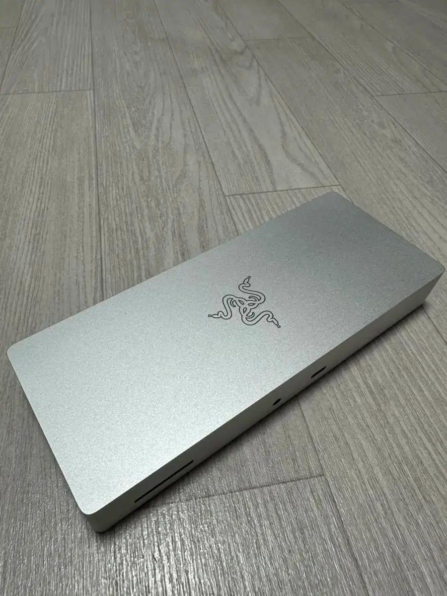 razer thunderbolt4 dock mercury