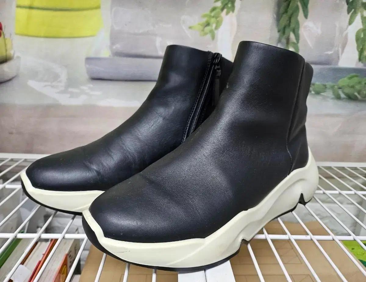 에코 ecco 청키 여성스니커즈 앵클부츠 (240) HB87