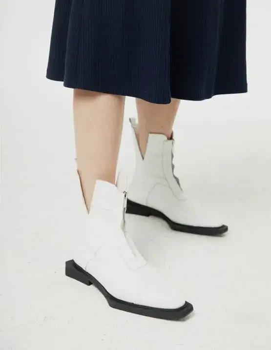 오륜노츠 부츠 화이트