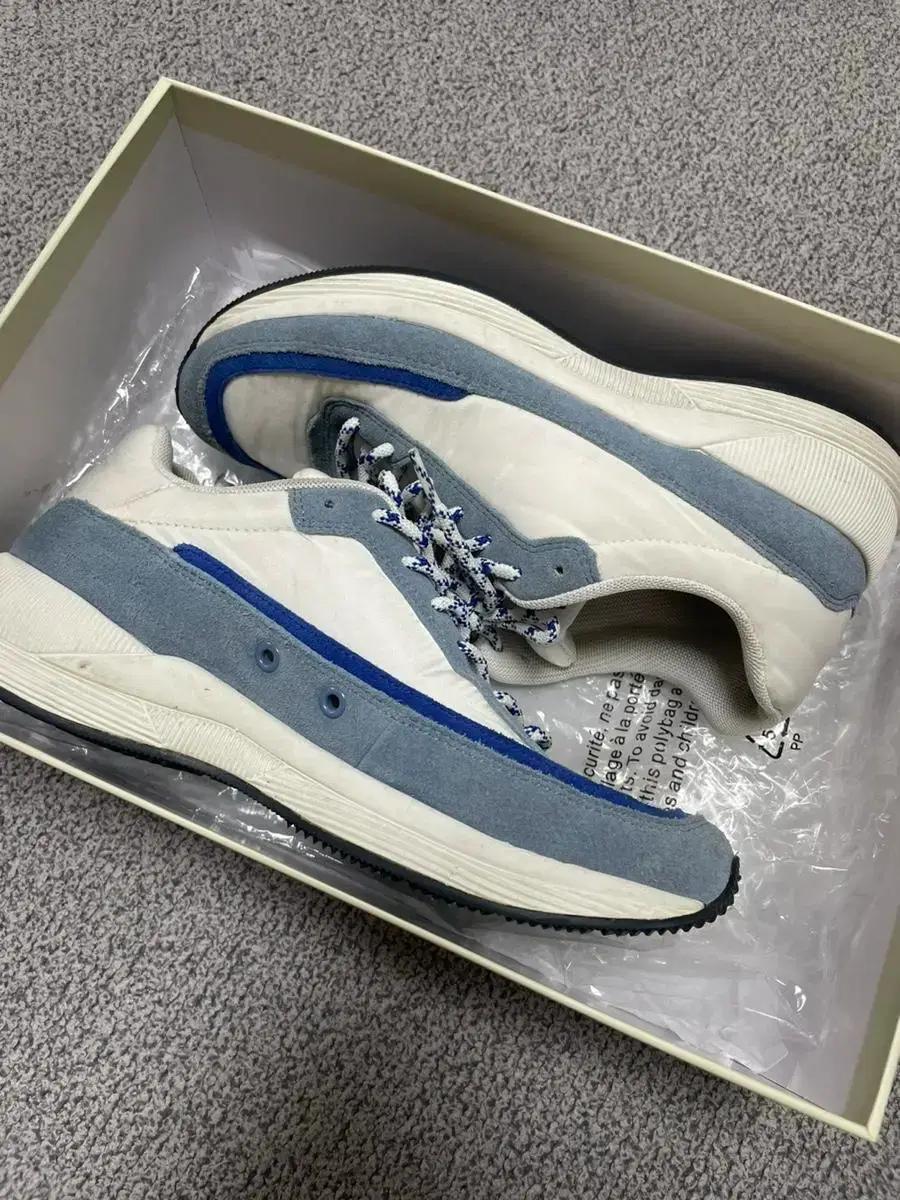 41size APC 스니커즈