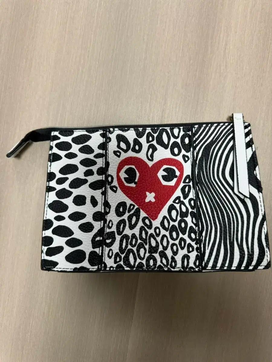 에스티로더 콜라보 한정 파우치 Estee Lauder X Quentin