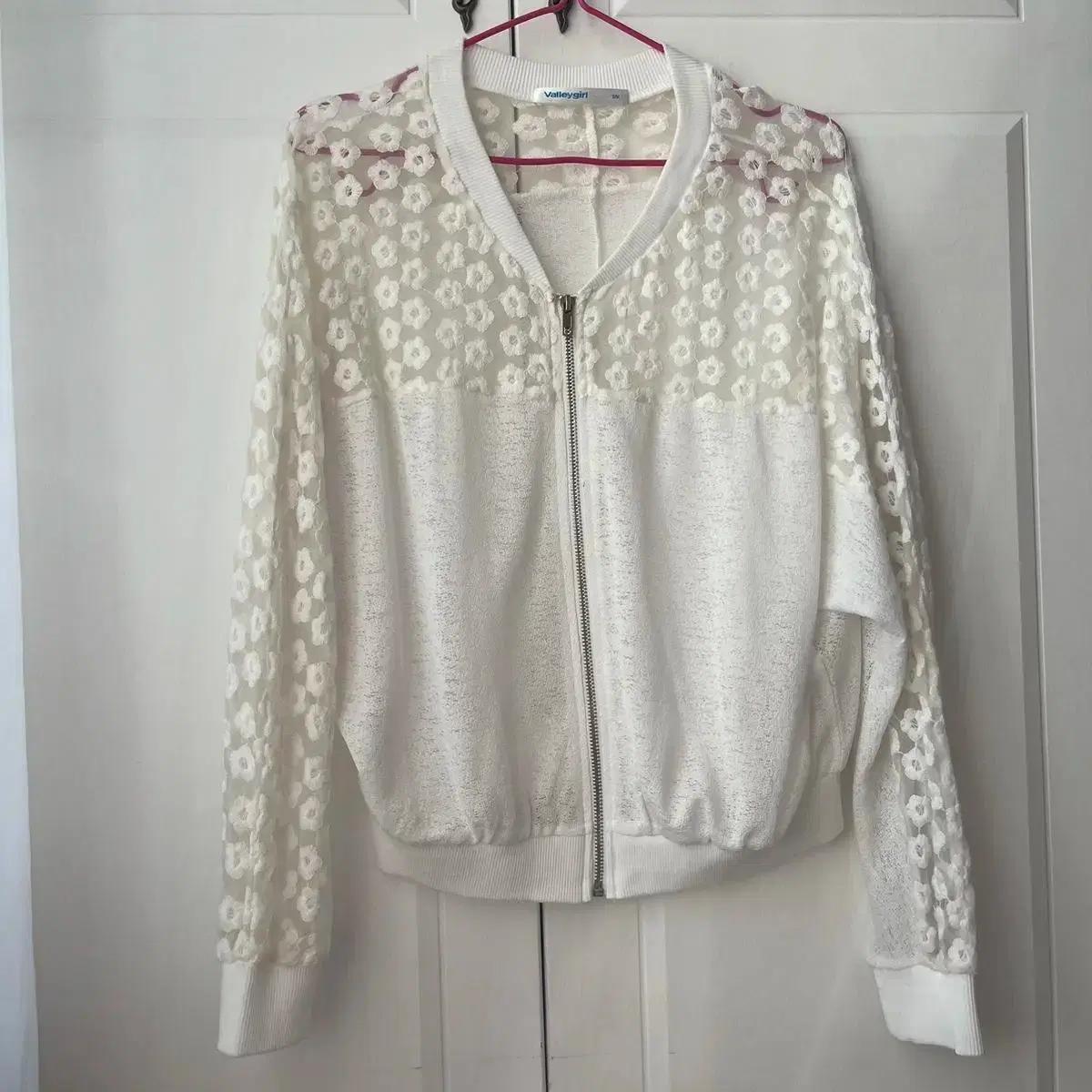 시스루 흰색 가디건 (사이즈: S~M)