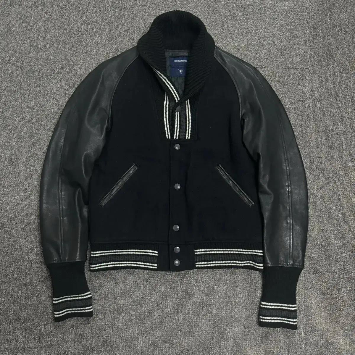 미하라야스히로 가죽 바시티 자켓