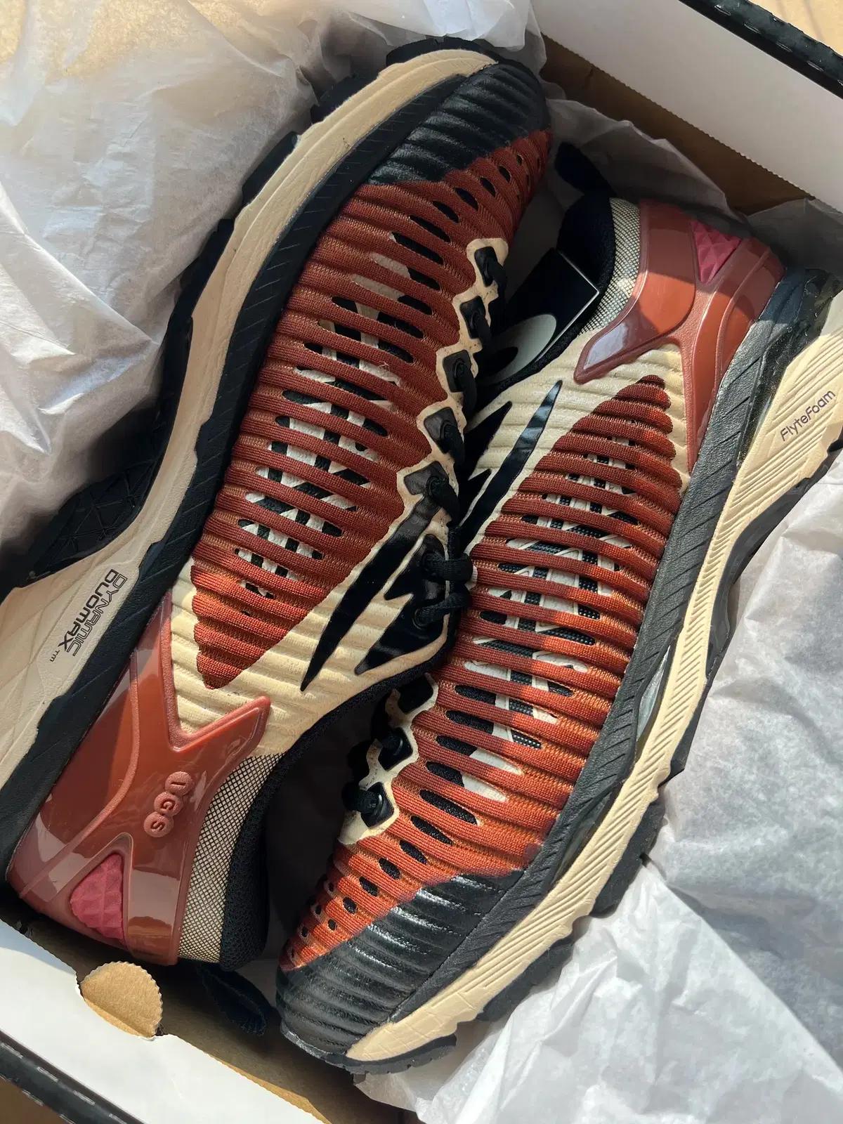 275 키코 코스타디노브 아식스 젤 델바 Kiko Asics Delva