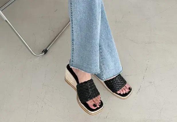 [새상품상점] 여자  실내 실외 봄 여름 슬리퍼 팔아요