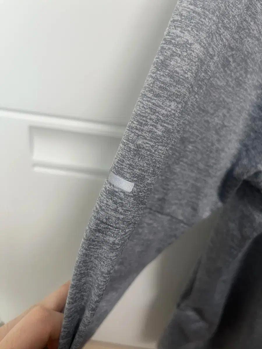 나이키 러닝 회색 드라이핏 긴팔