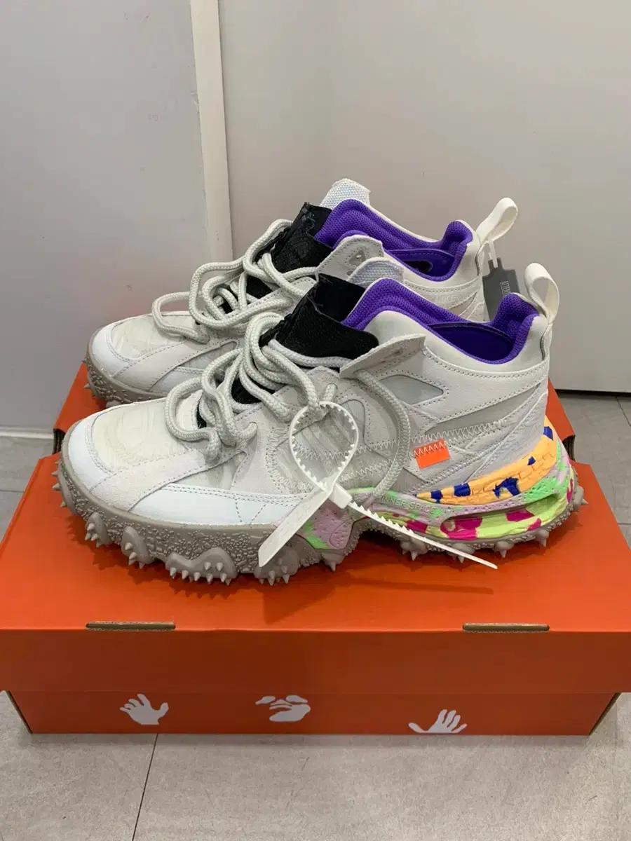 (6/10까지 판매)OFF-WHITE x Nike Air Terra Fo
