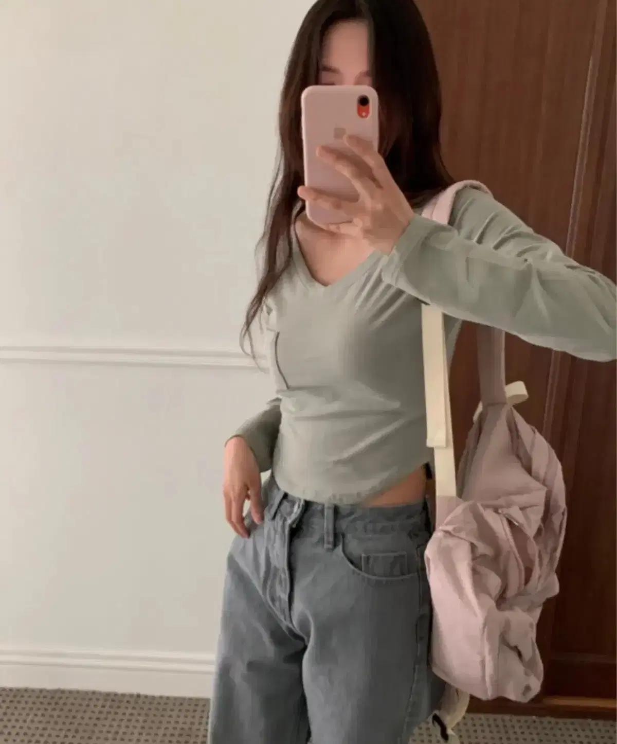 오이니  [o,neul] 글램 긴팔 탑 - 카키 티셔츠