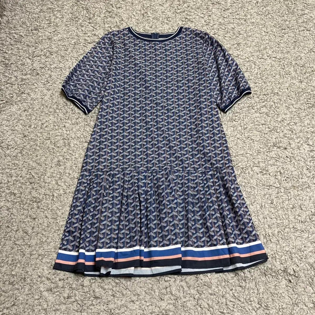 패턴 프린트 루즈핏 원피스