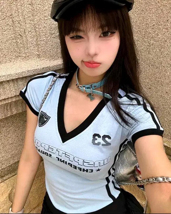 [2컬러] 크롭티셔츠 블록코어룩 트랙탑 y2k 뉴진스 반팔크롭티 방송댄스