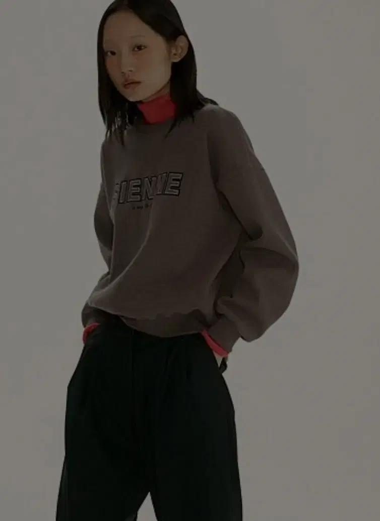 시엔느 스웻셔츠