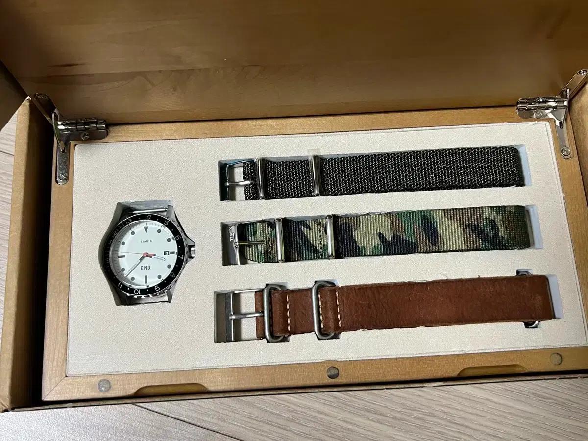END. x Timex : Timepiece Project 1. 손목시계