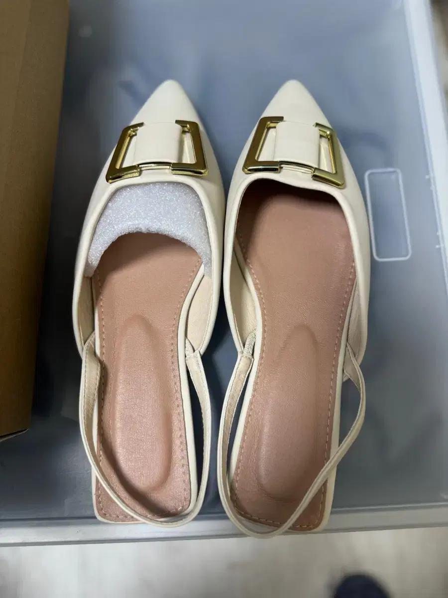 (새상품)빅사이즈 여성화 255-260 슬링백 플랫슈즈