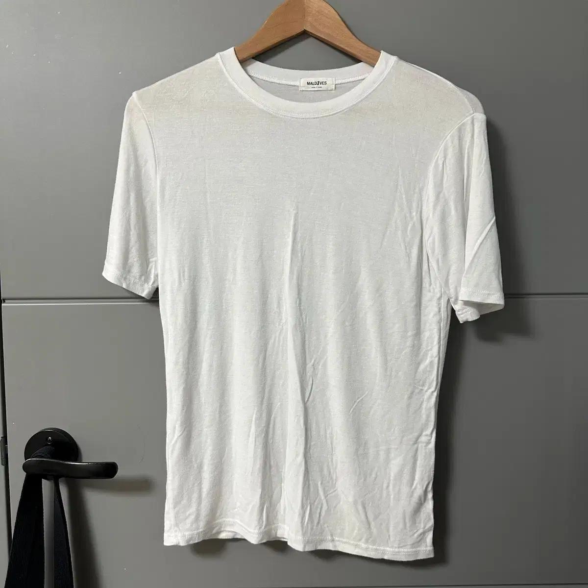 자라 h&m cos 기본 화이트 반팔티