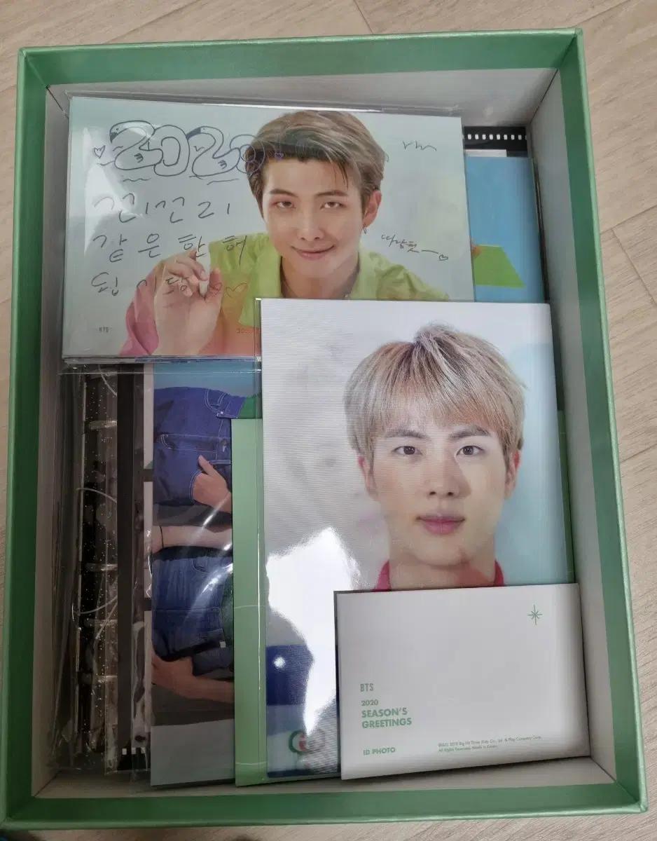 미사용 미개봉 방탄 2020시그 분할 풀박 시즌그리팅 BTS