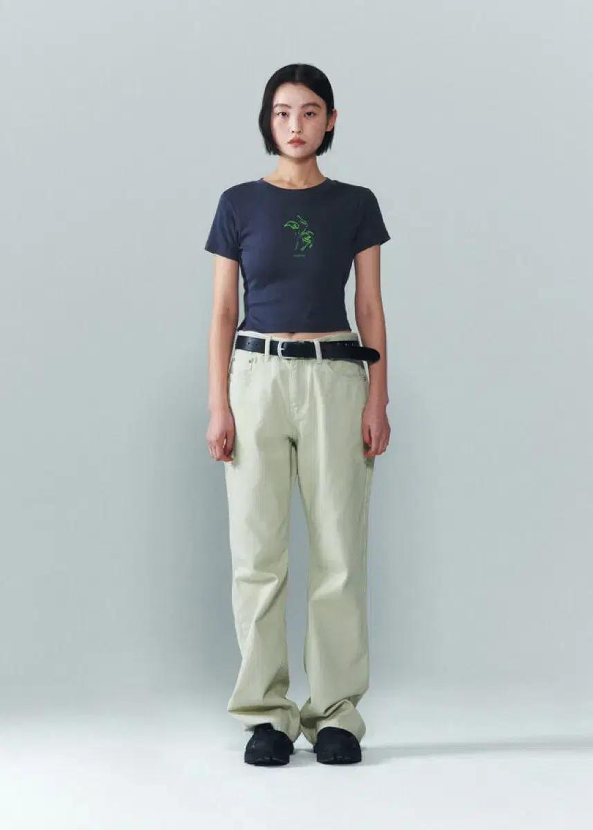 EERST 이어스트 Key hole HS T-Shirt Charcoal