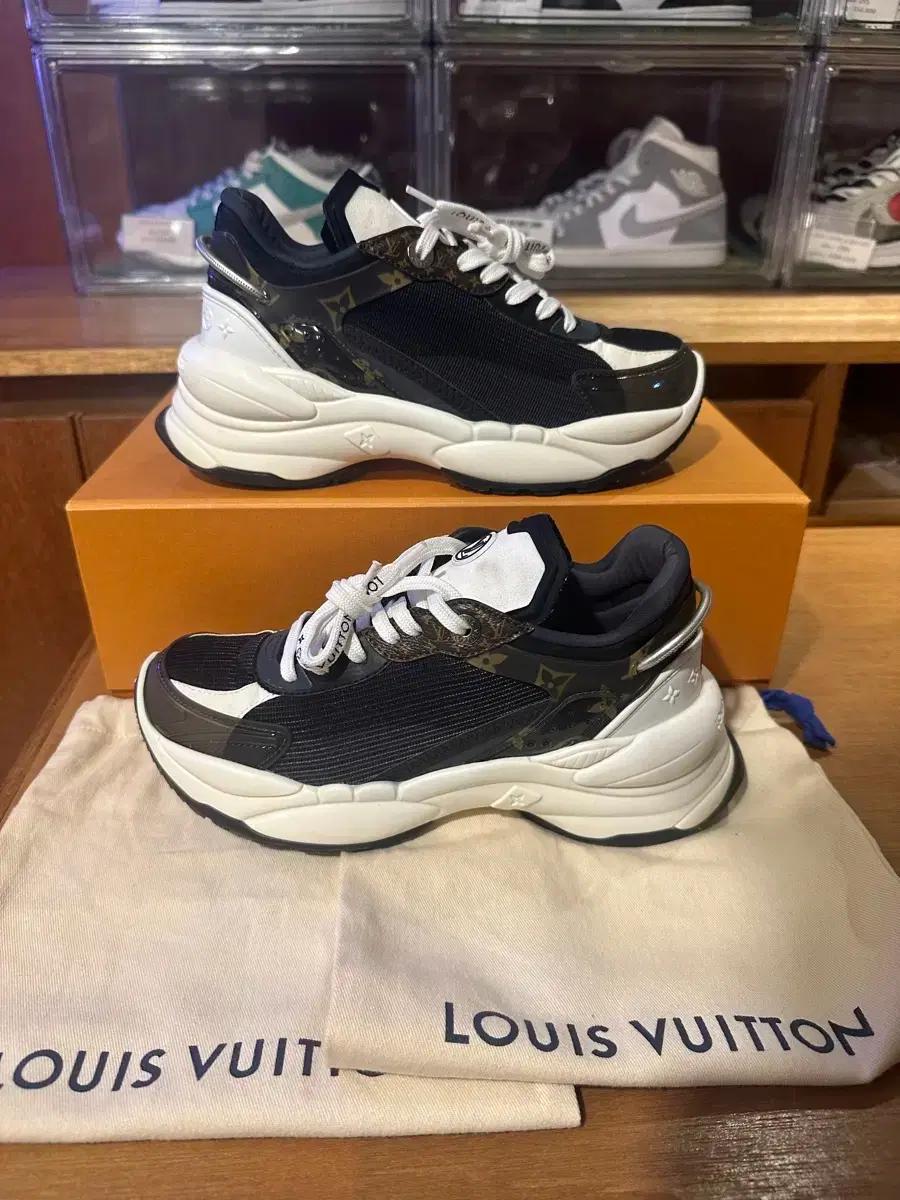 37.5/245)루이비통 런55 스니커즈