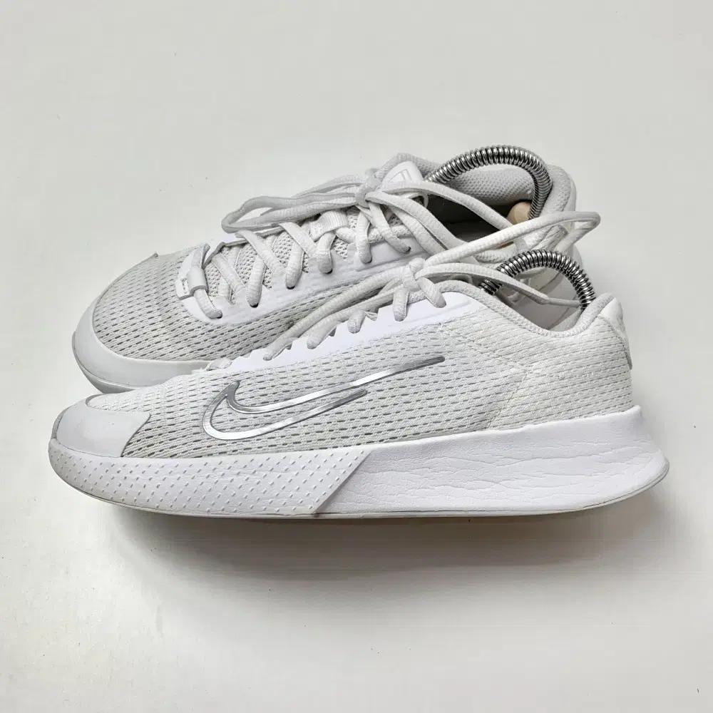 [230/정품] 나이키 코트 베이퍼 라이트 2 여성 테니스화 운동화