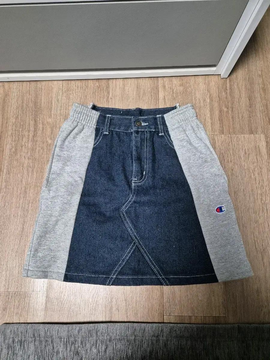 유이브 빈티지 뉴진스 커스텀 스커트(재미삼아 빈티지, 폭스빈티지)