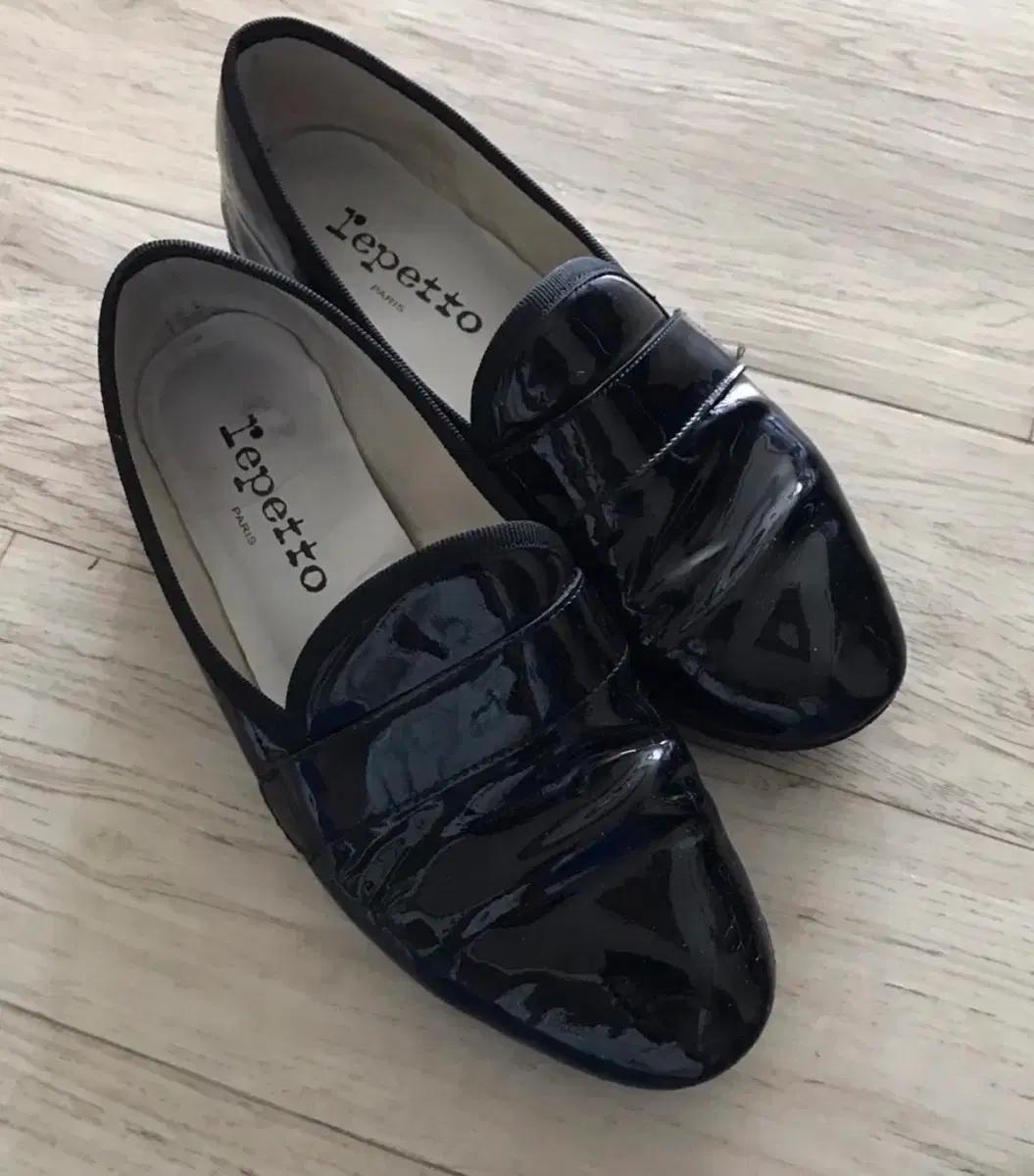 레페토repetto 페이턴트 가죽 정품로퍼