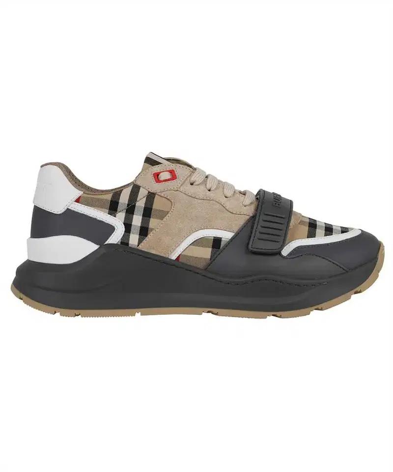 버버리 빈티지 체크 스웨이드 남성 스니커즈 베이지