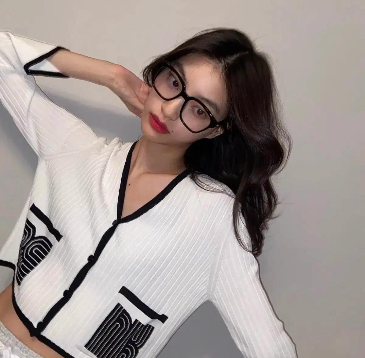 eenk 잉크 브이넥 가디건 m(66)