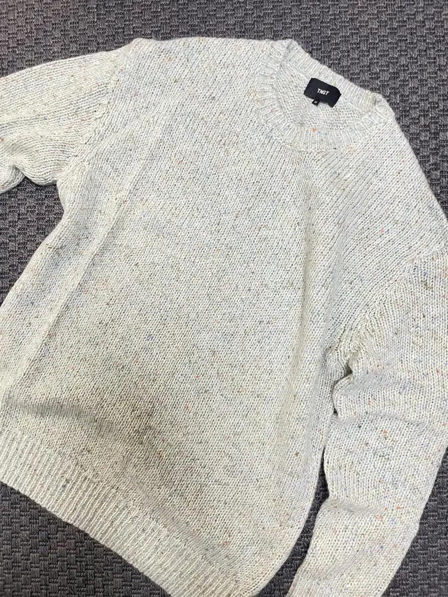 TNGT 니트 판매합니다