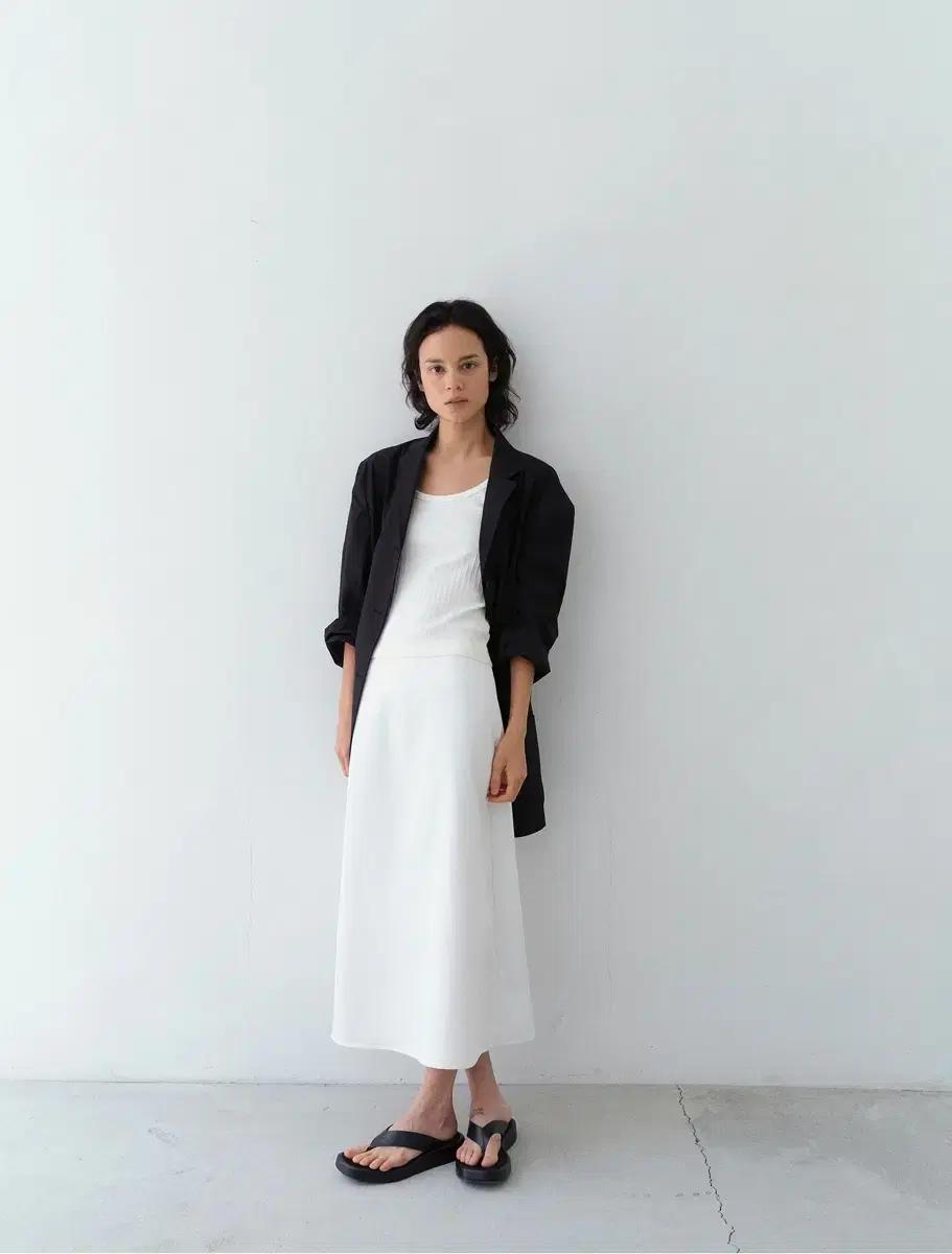 샵레터 자켓 Boxy summer jacket (black)