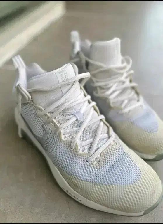 나이키 줌 레브