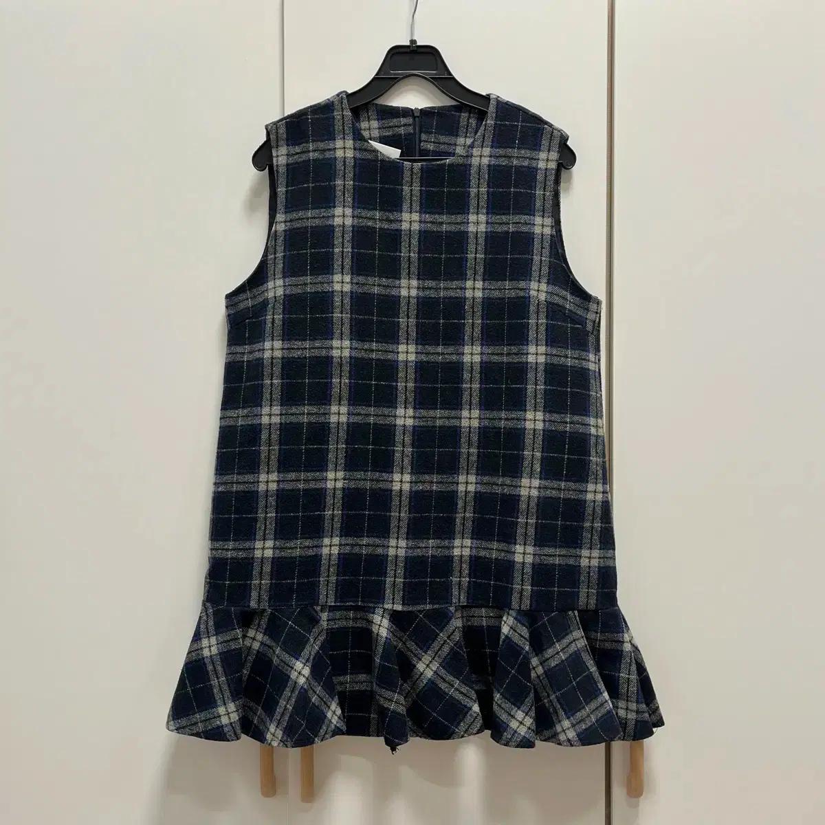 프롬비기닝 네이비 체크 프릴 울 원피스 fw 가을겨울용