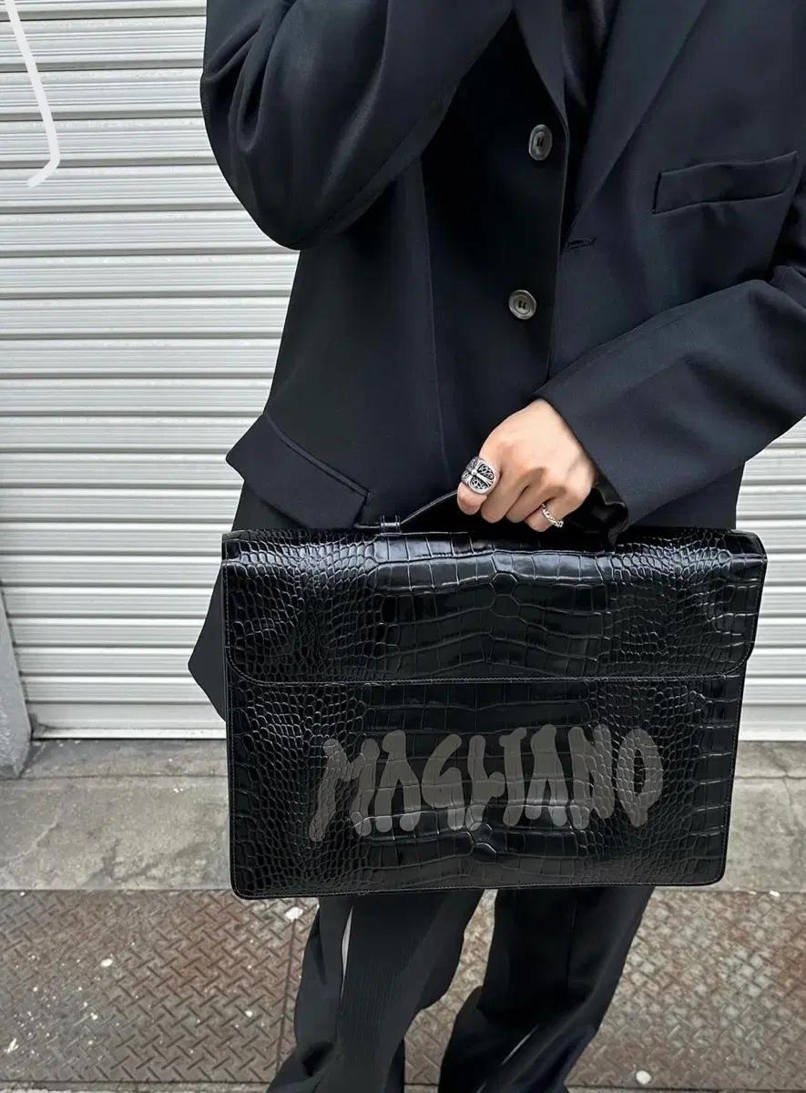 magliano 마리아노 srl 레더백