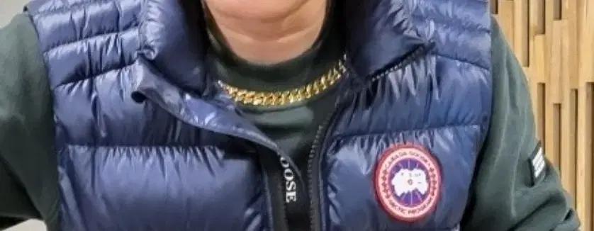 (급처) 버버리 팔각 체인 목걸이 맨투맨 스웨트셔츠