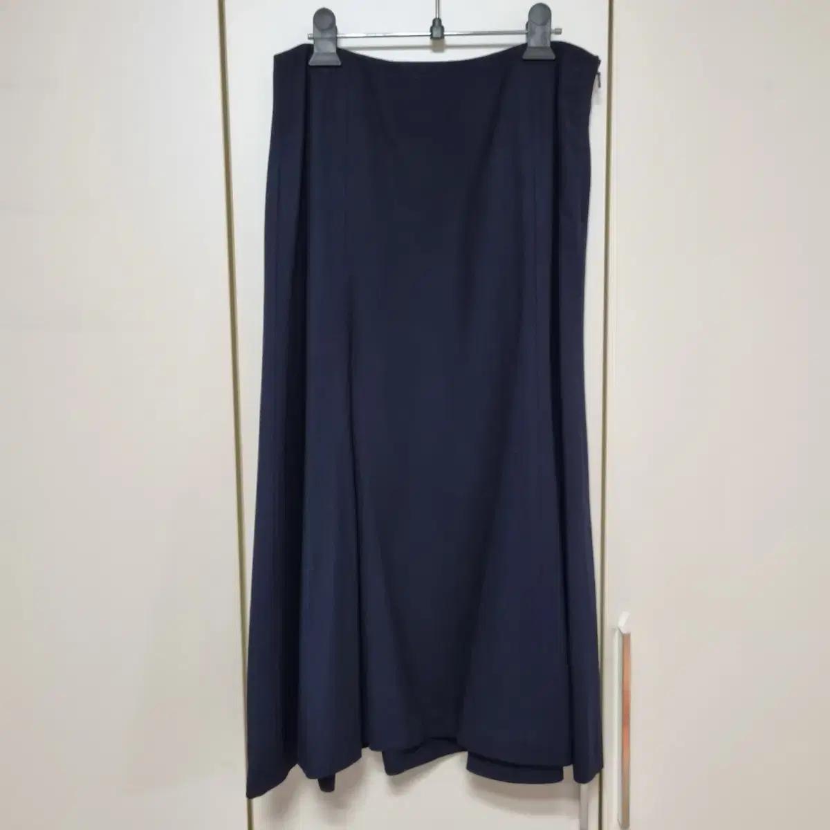 폴로 랄프로렌 플레어 롱 여성 스커트 2 사이즈 (96%울&4% span