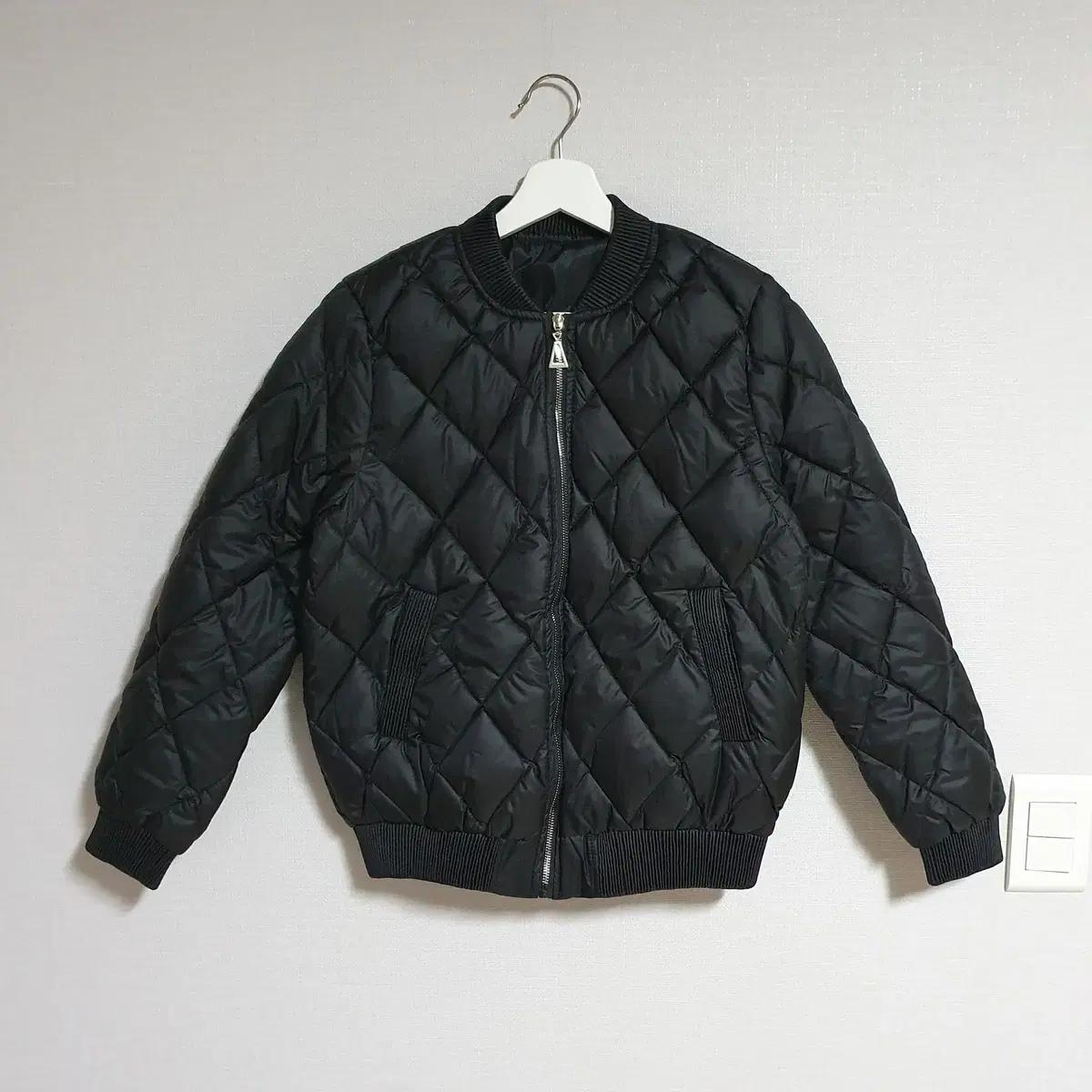 S- 블랙 퀼팅 패딩 점퍼 (숏점퍼 다이아 퀼팅 집업잠바 겨울아우터)
