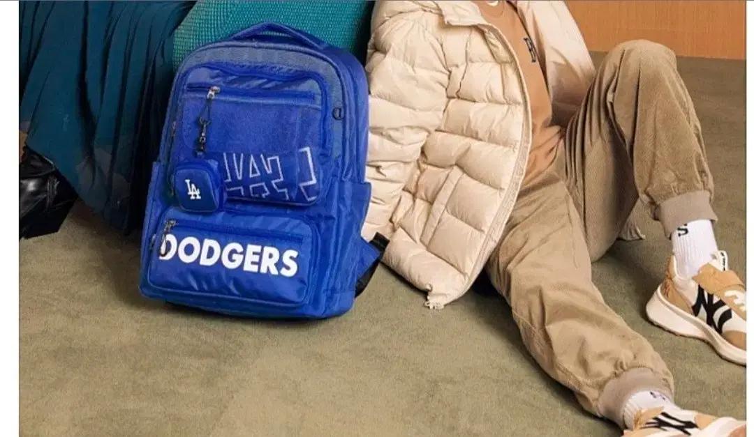 쿨거시9만택포! 하나특가! 새제품 MLB 고학년 책가방백팩 (+서브백)