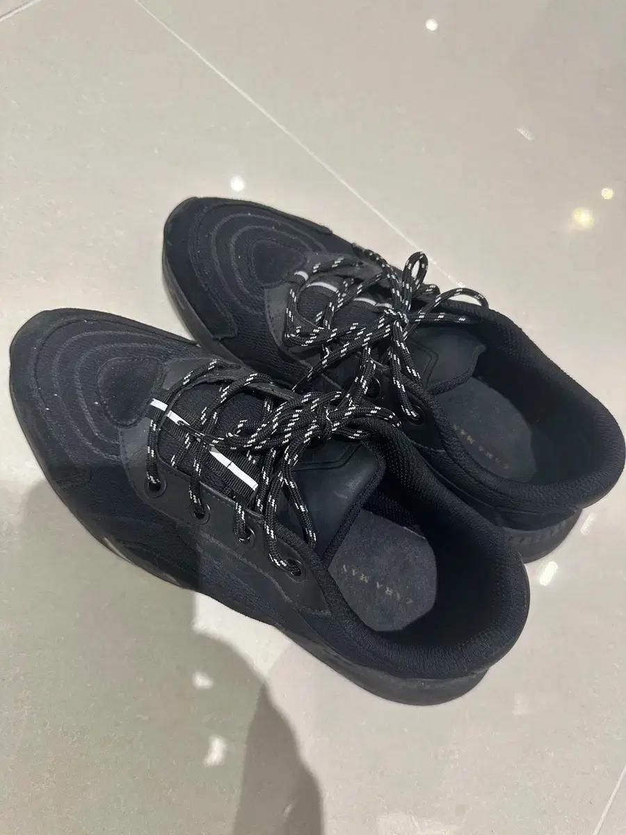 자라 남자 스니커즈 260