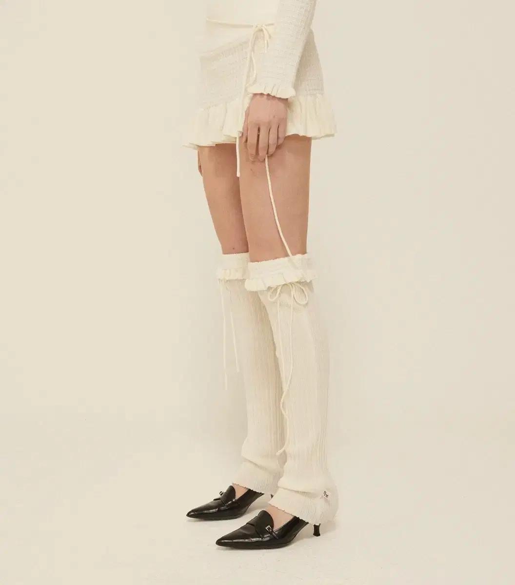 (새상품) 쓰리타임즈 뮤 레그워머(아이보리)