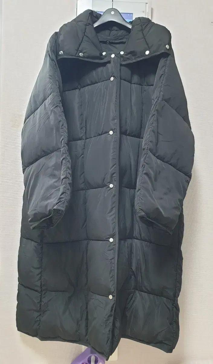 카라탈착 롱패딩 새상품