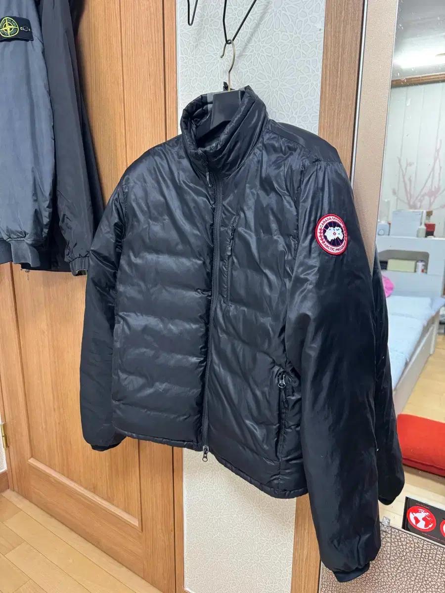 캐나다구스 롯지 다운 패딩