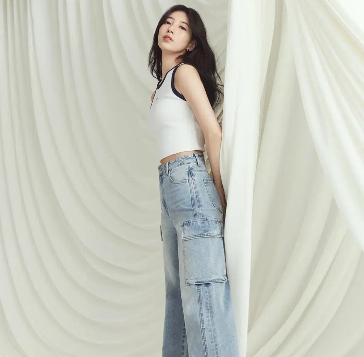 <바로배송> 게스 [SUZY] L톤 카고 와이드_YO6D7025