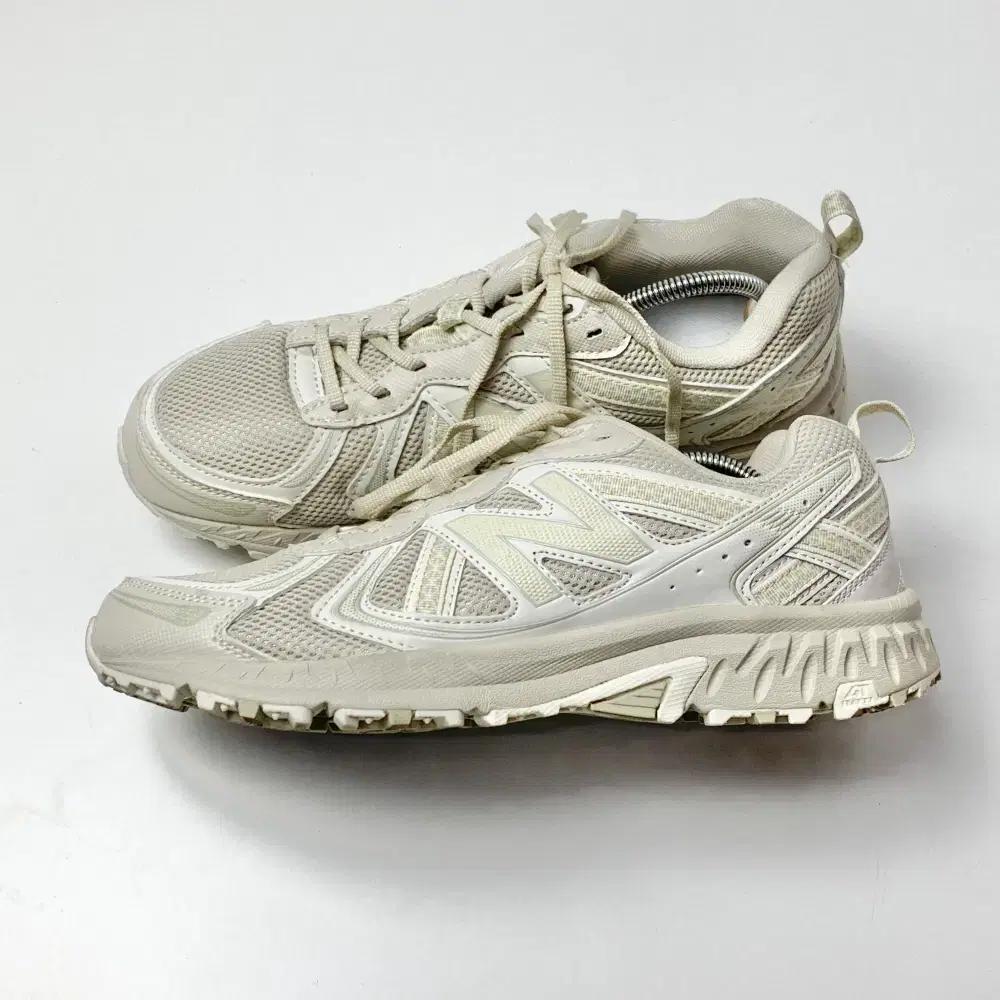 [275/정품] 뉴발란스 410V5 남성 트레일 런닝화 러닝화 운동화