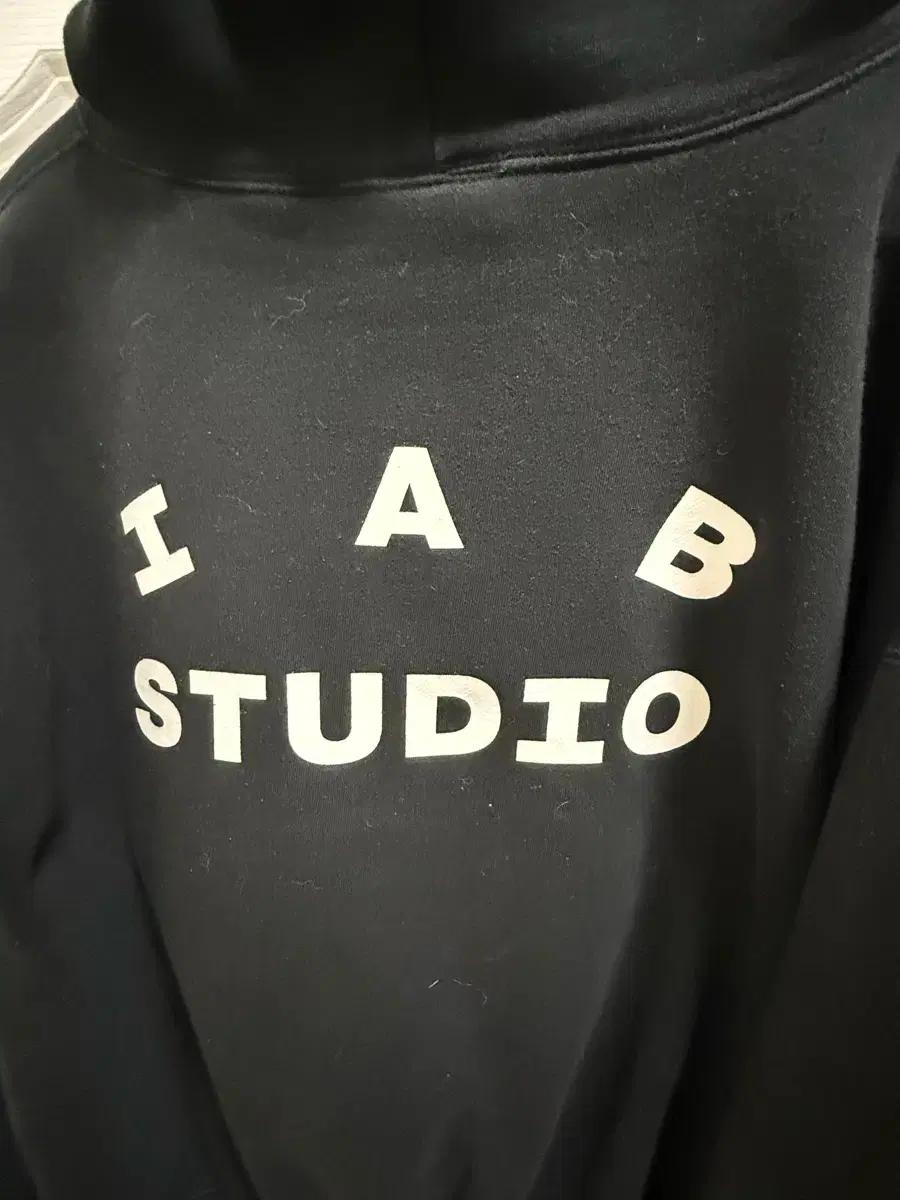[M] 아이앱 스튜디오 후드 블랙 화이트 iab studio